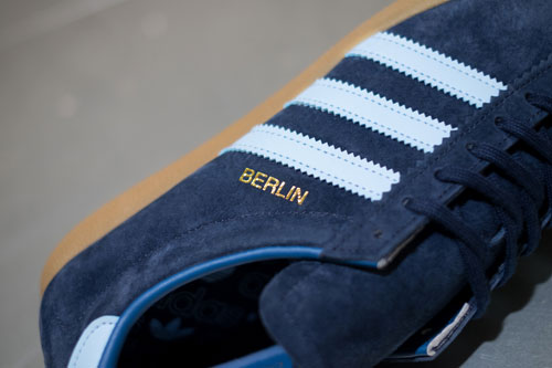 adidas berlin light blue